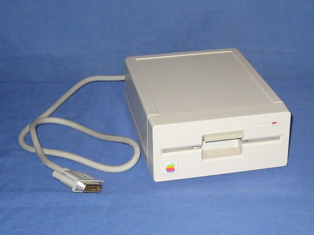 a9m0107-01.jpg