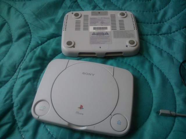 NOKIA Lumia 710_000052.jpg